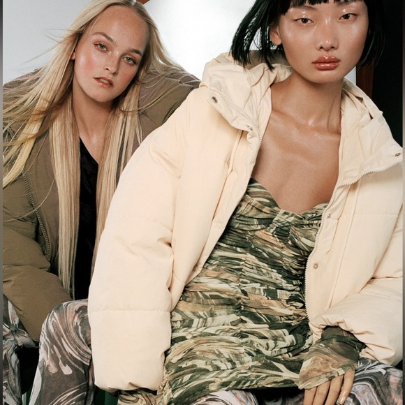 Zara Puffer - Picture 2 of 2